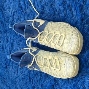 Men’s Nike KD size 10.5